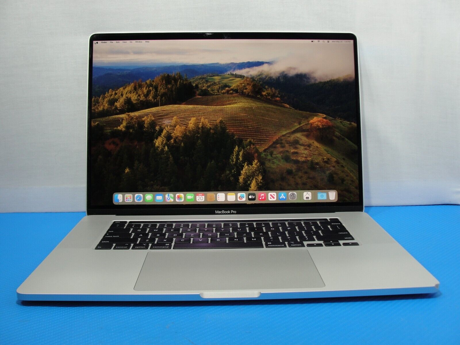 144 cycle Apple MacBook Pro 16