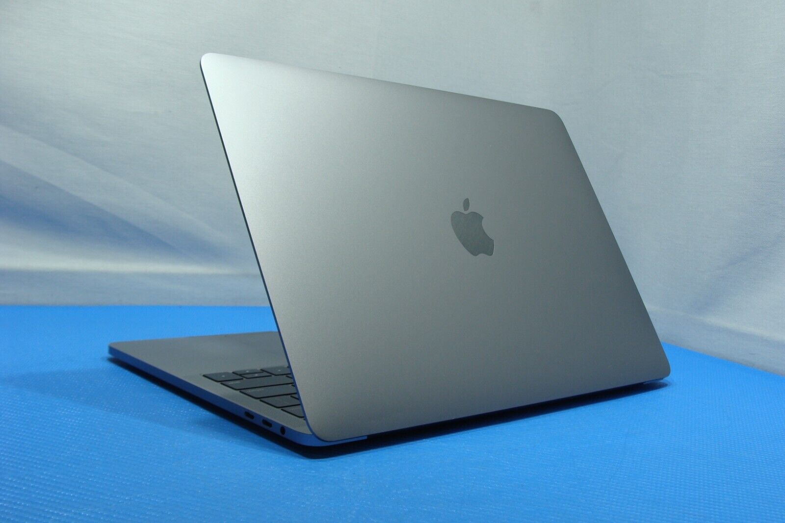 Apple Macbook Pro 13