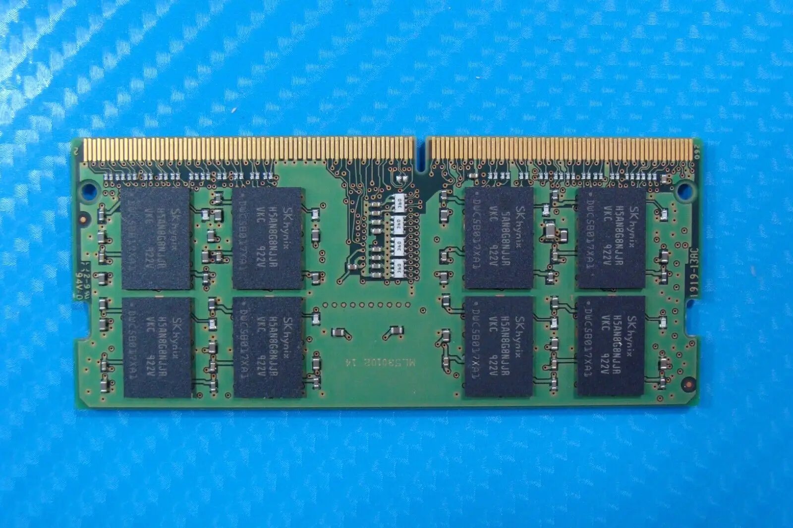 Dell XPS 7590 SK Hynix 16GB 2Rx8 PC4-2666V SO-DIMM Memory RAM HMA82GS6JJR8N-VK