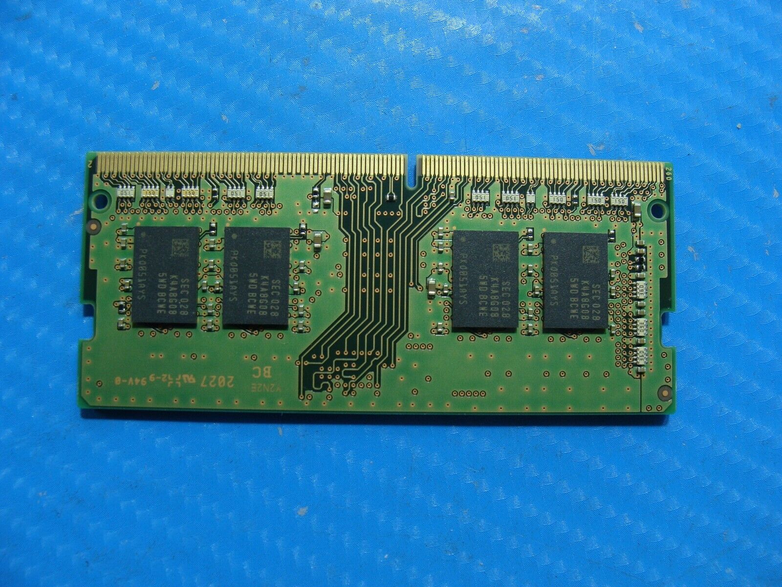 Dell 7506 2in1 Samsung 8GB 1Rx8 PC4-3200AA Memory RAM SO-DIMM M471A1K43DB1-CWE