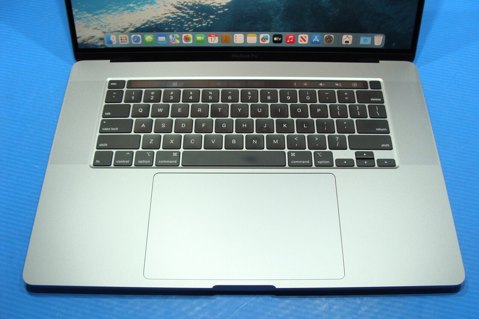 Apple MacBook Pro A2141 (2019) i9-9980HK 2.4GHz 32GB 2TB SSD Pro 5500M 124cycles