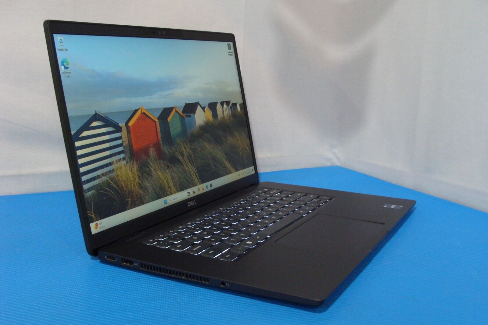 Dell Latitude 7530  Laptop 15.6