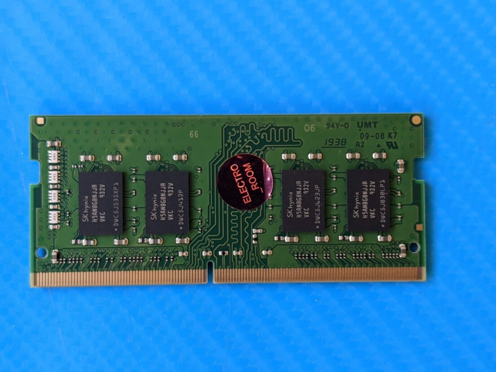 Dell 3590 Kingston 8GB 1Rx8 PC4-2666V SO-DIMM Memory RAM KHYXPX-HYJ