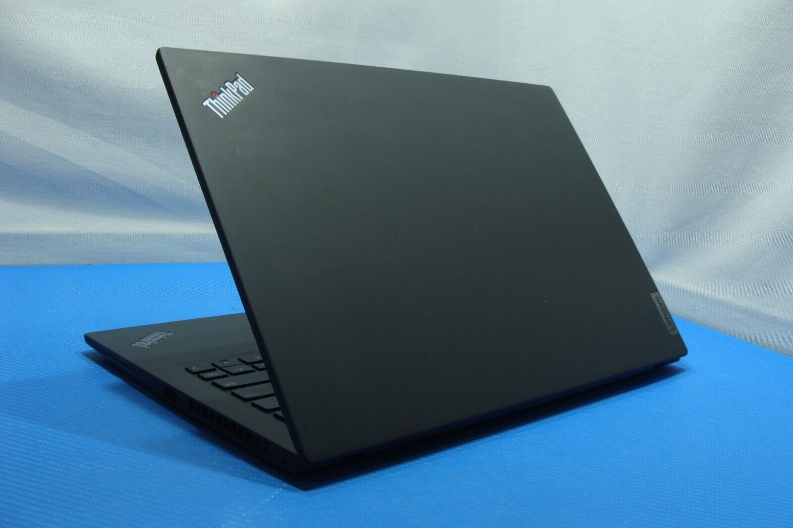 Lenovo ThinkPad T14s Gen 2i 14