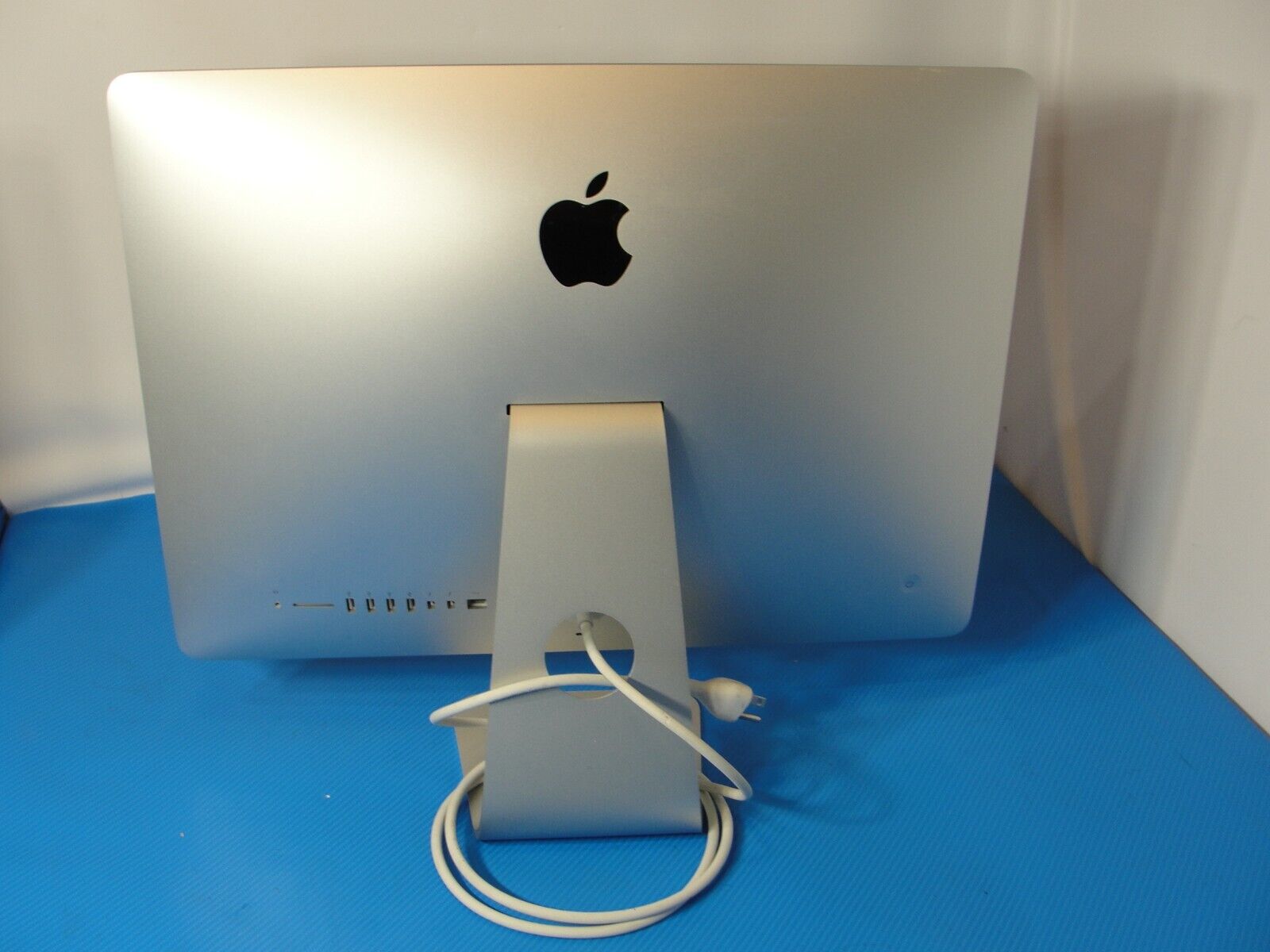 Apple iMac 14,1 - 21.5