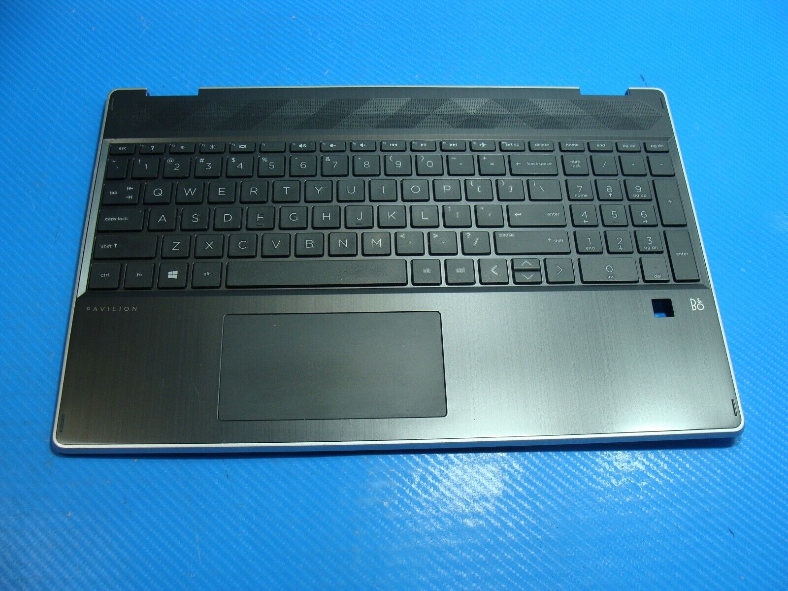 HP Pavilion x360 15.6