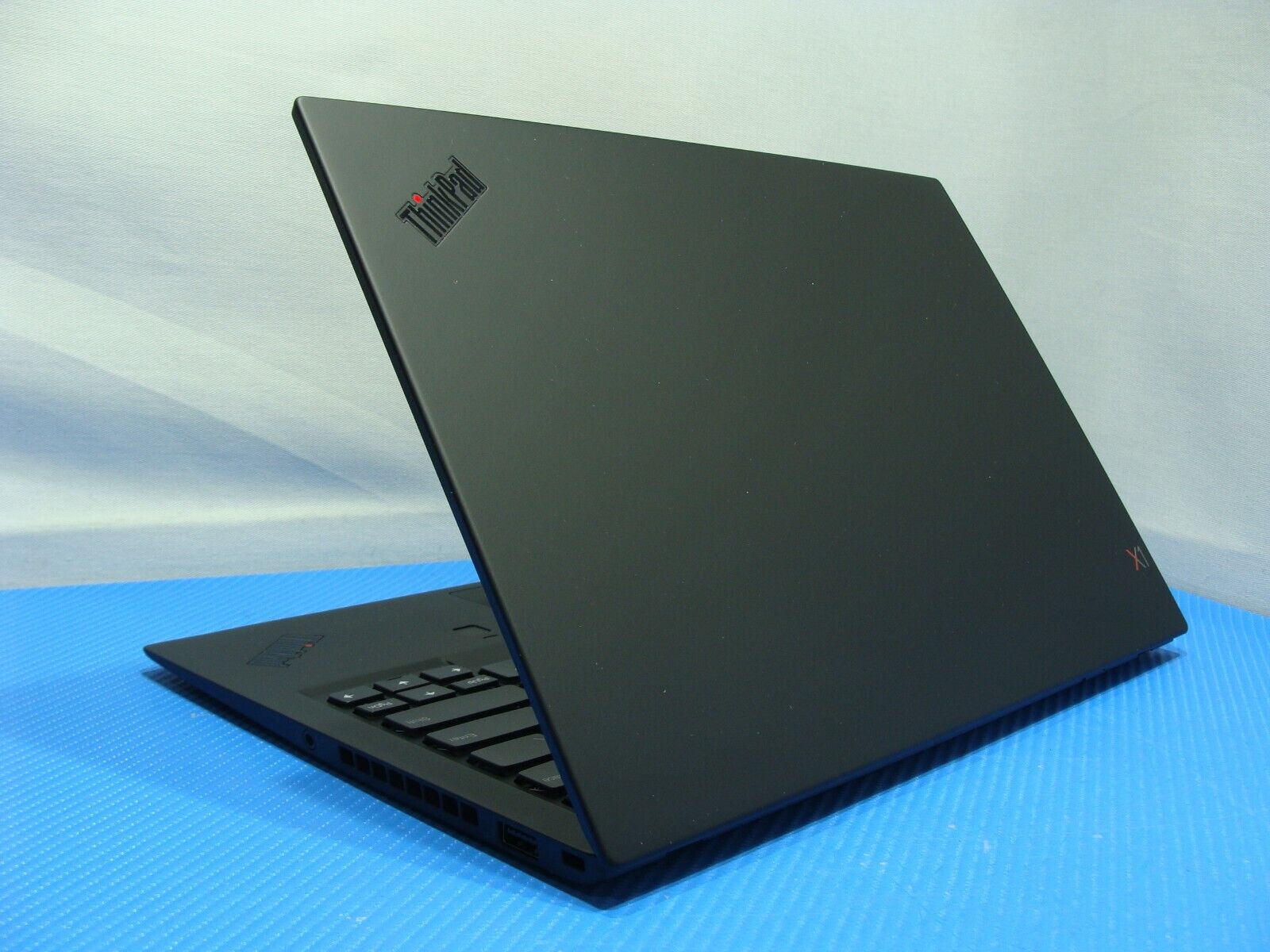 Lenovo ThinkPad X1 Carbon 6th Gen 14