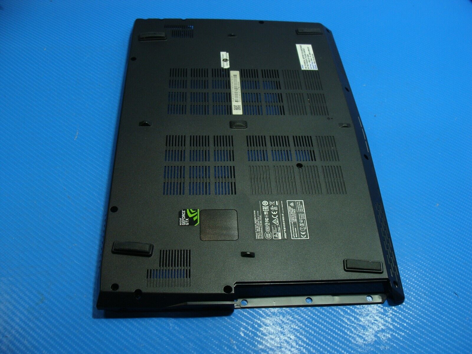 MSI GL62 6QF 15.6