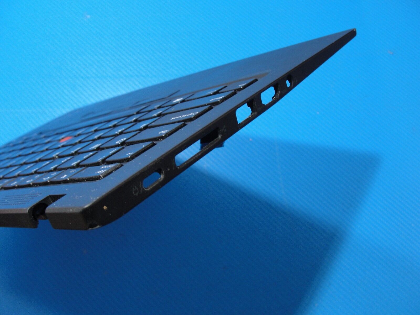 Lenovo ThinkPad 14” X1 Carbon Gen 8 Palmrest w/BL Keyboard TouchPad AM1A1000100