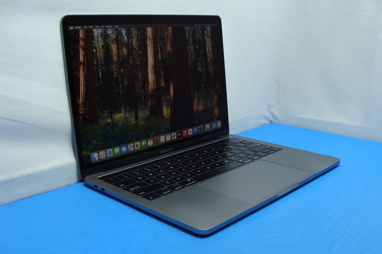 Apple MacBook Pro 13