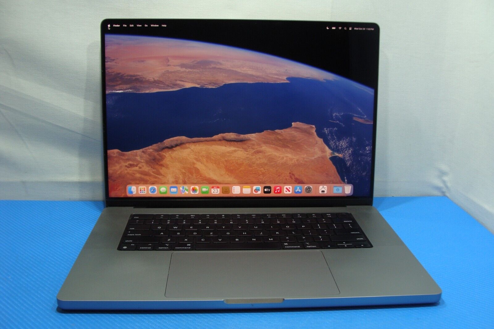 Apple MacBook Pro 16