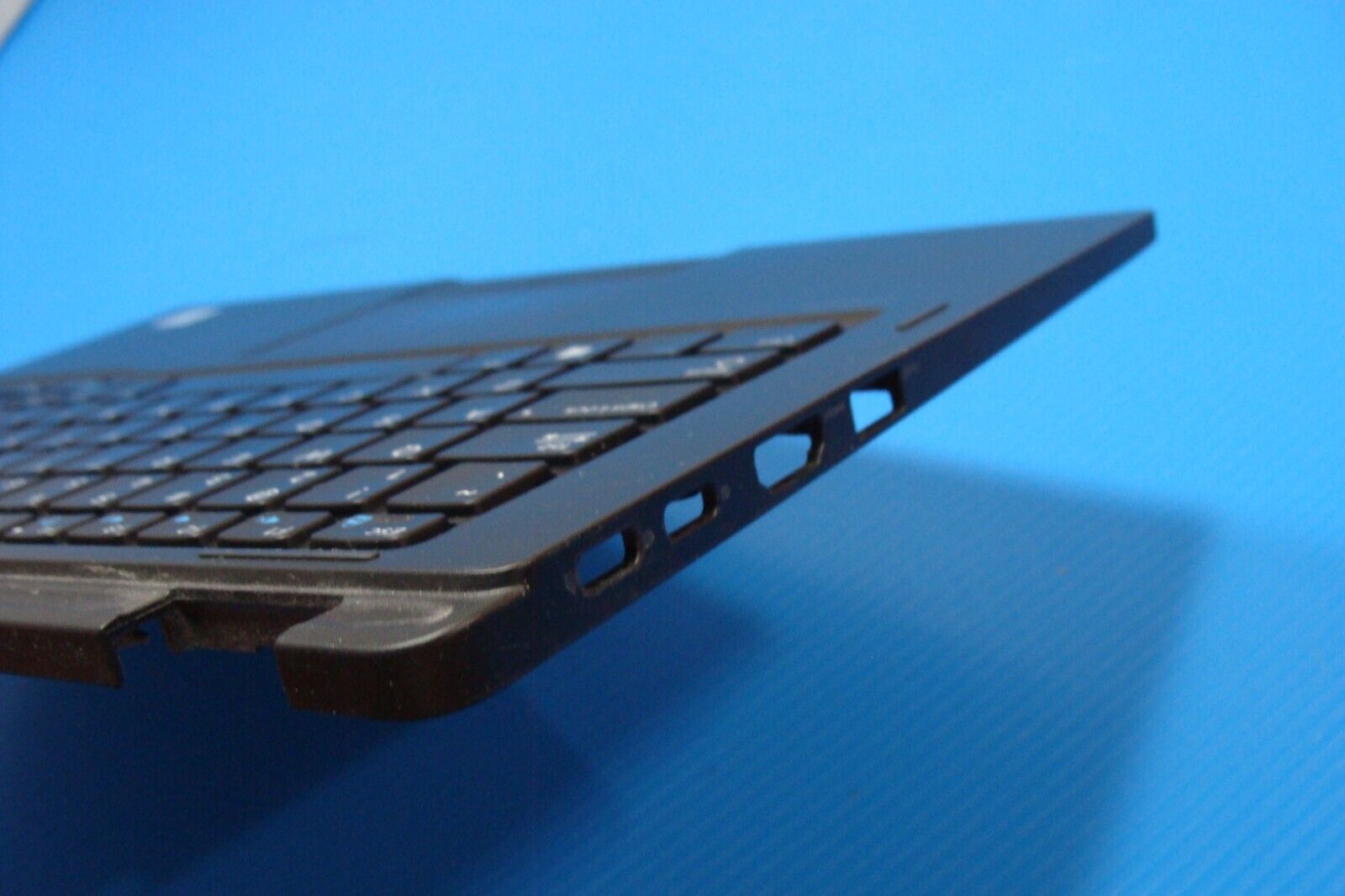 Dell Latitude 13.3” 13 7389 Palmrest w/BL Keyboard TouchPad & Speakers A167QF