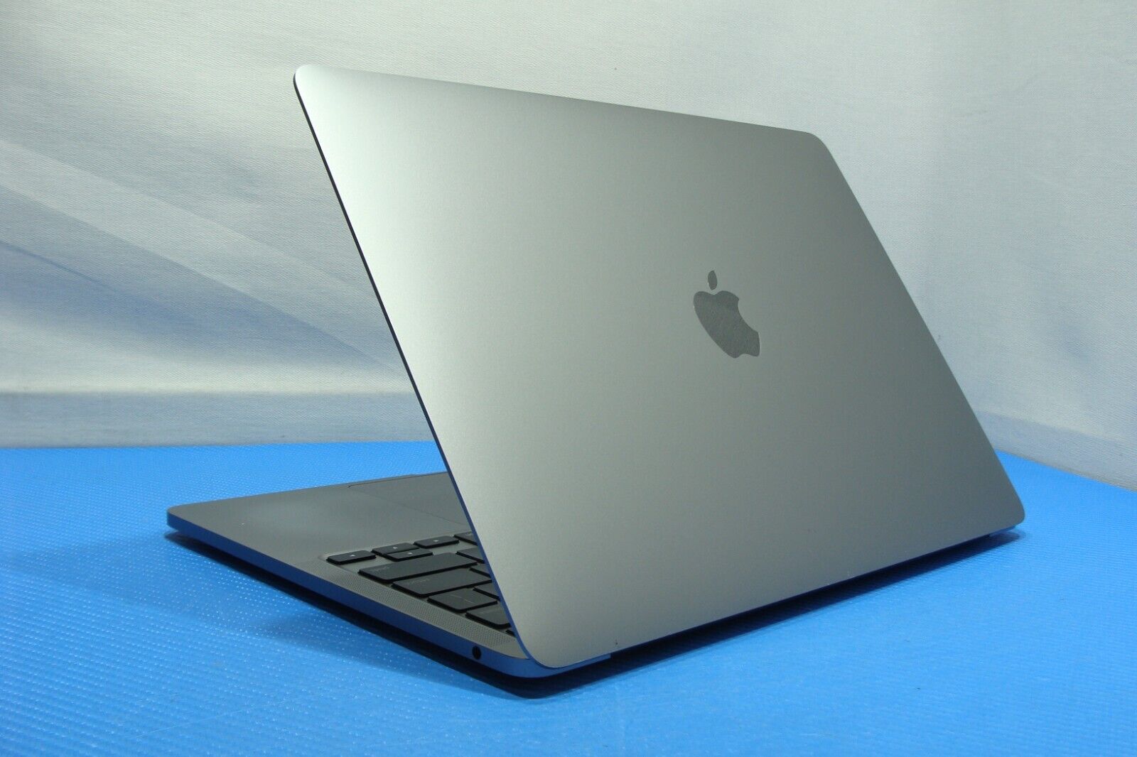 Apple MacBook Pro 13