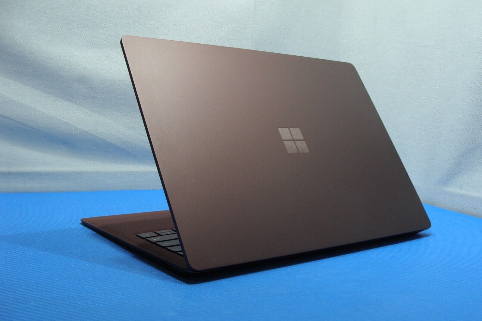 Microsoft Surface Laptop (1st Gen) 1769 13.5