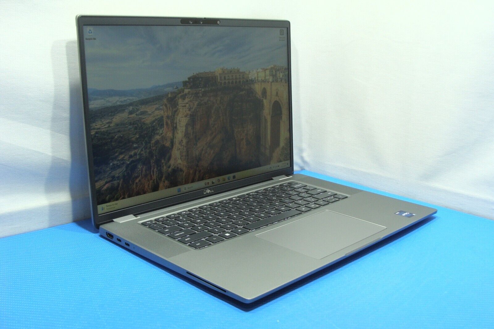 Dell Latitude 7640 16