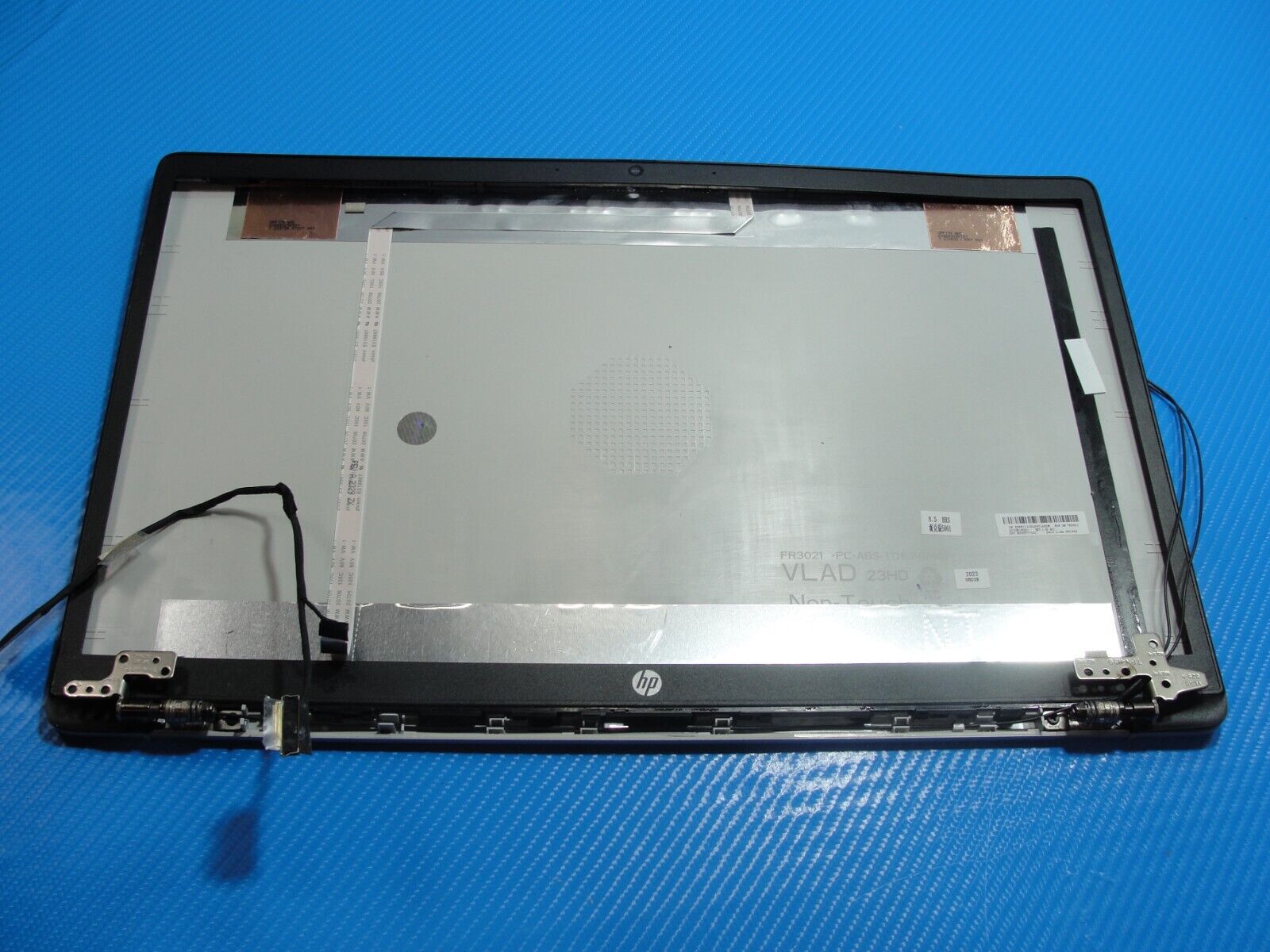 HP 17.3” 17-cp2033dx LCD Back Cover w/Front Bezel N39357-001 6070B2165001 Silver