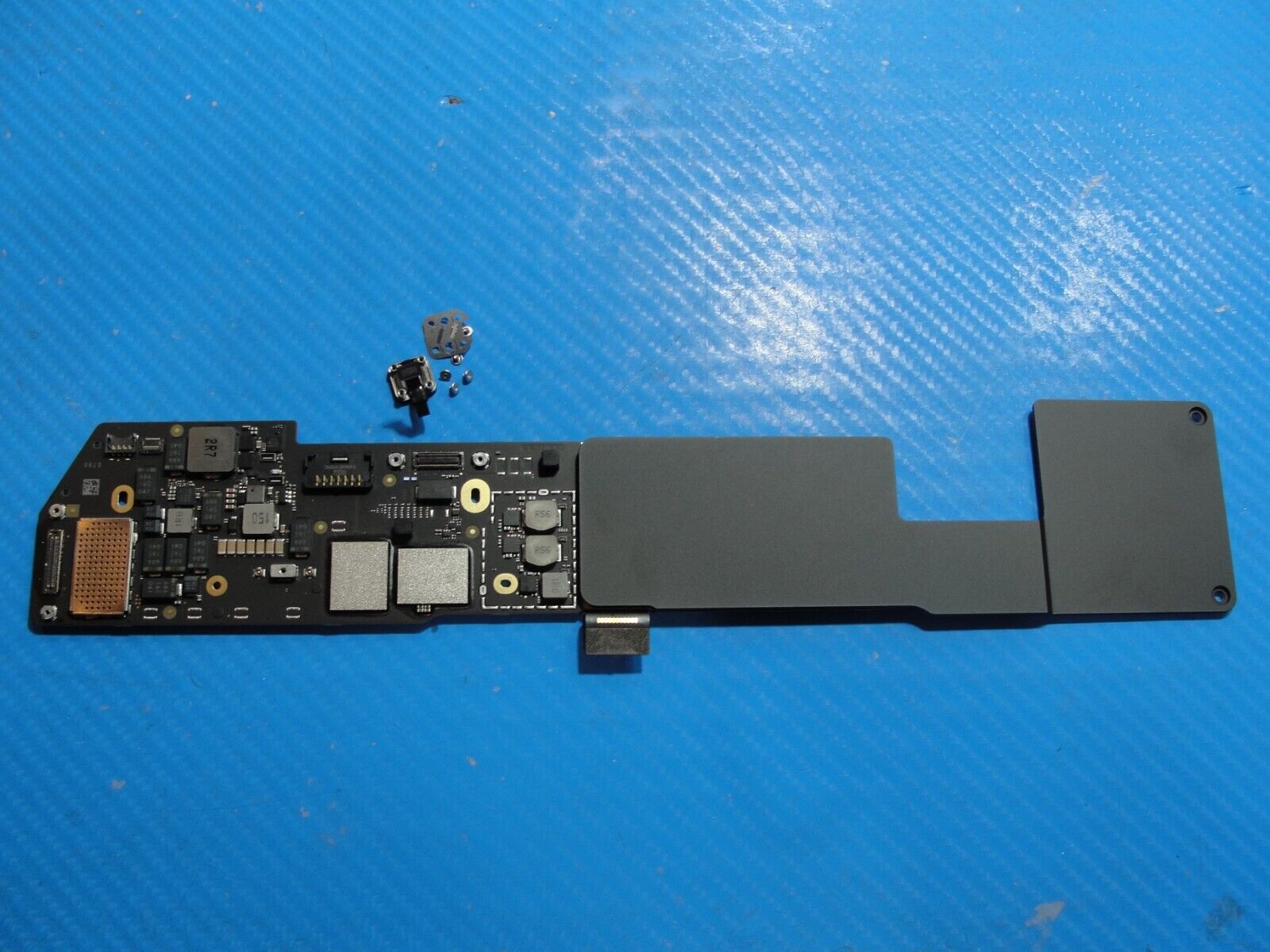 Macbook Air 13” 2020 M1 8GB 256GB Logic Board 820-02106-07 AS IS