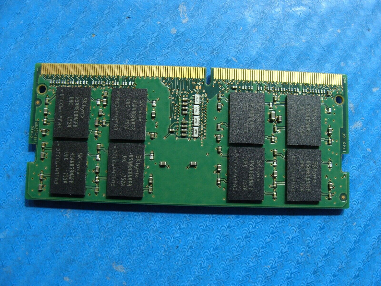 Dell 7520 SK hynix 16GB 2Rx8 PC4-2400T Memory RAM SO-DIMM HMA82GS6AFR8N-UH