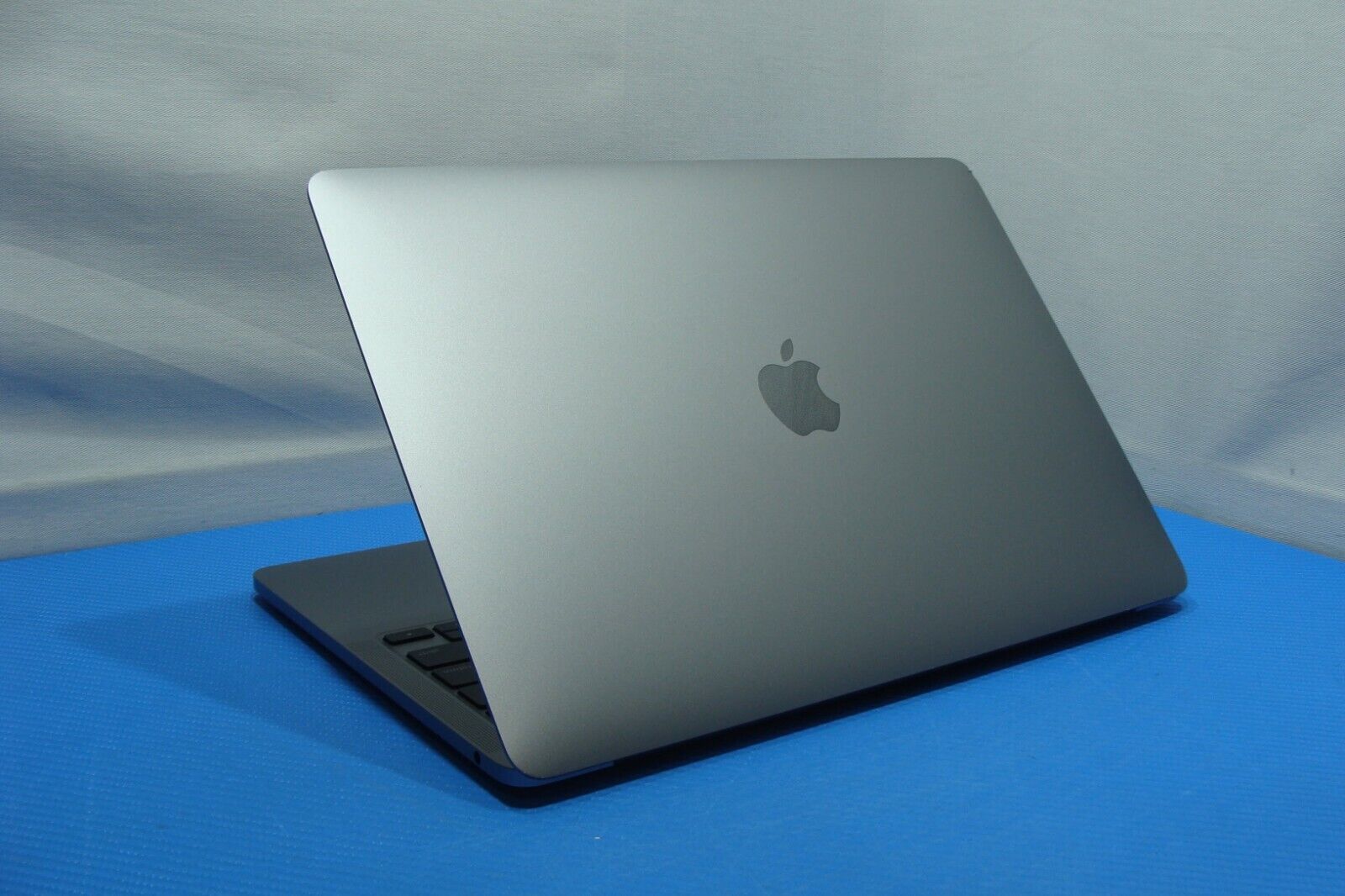 Apple MacBook Pro 13