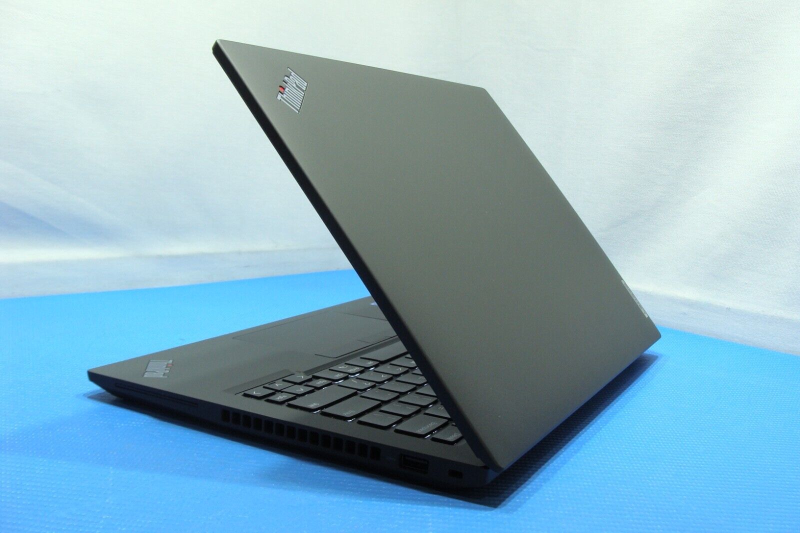 Lenovo ThinkPad T14 Gen 3 14