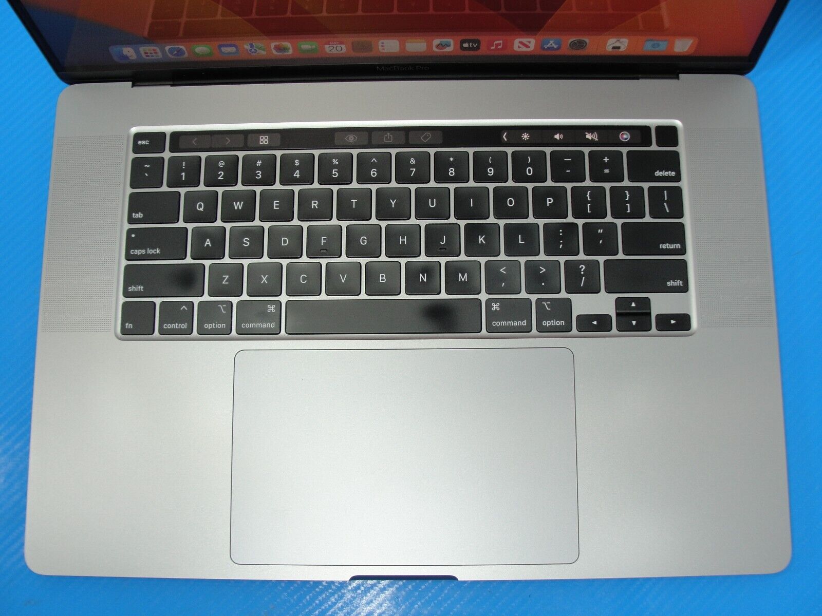 110 cycle Apple MacBook Pro 16