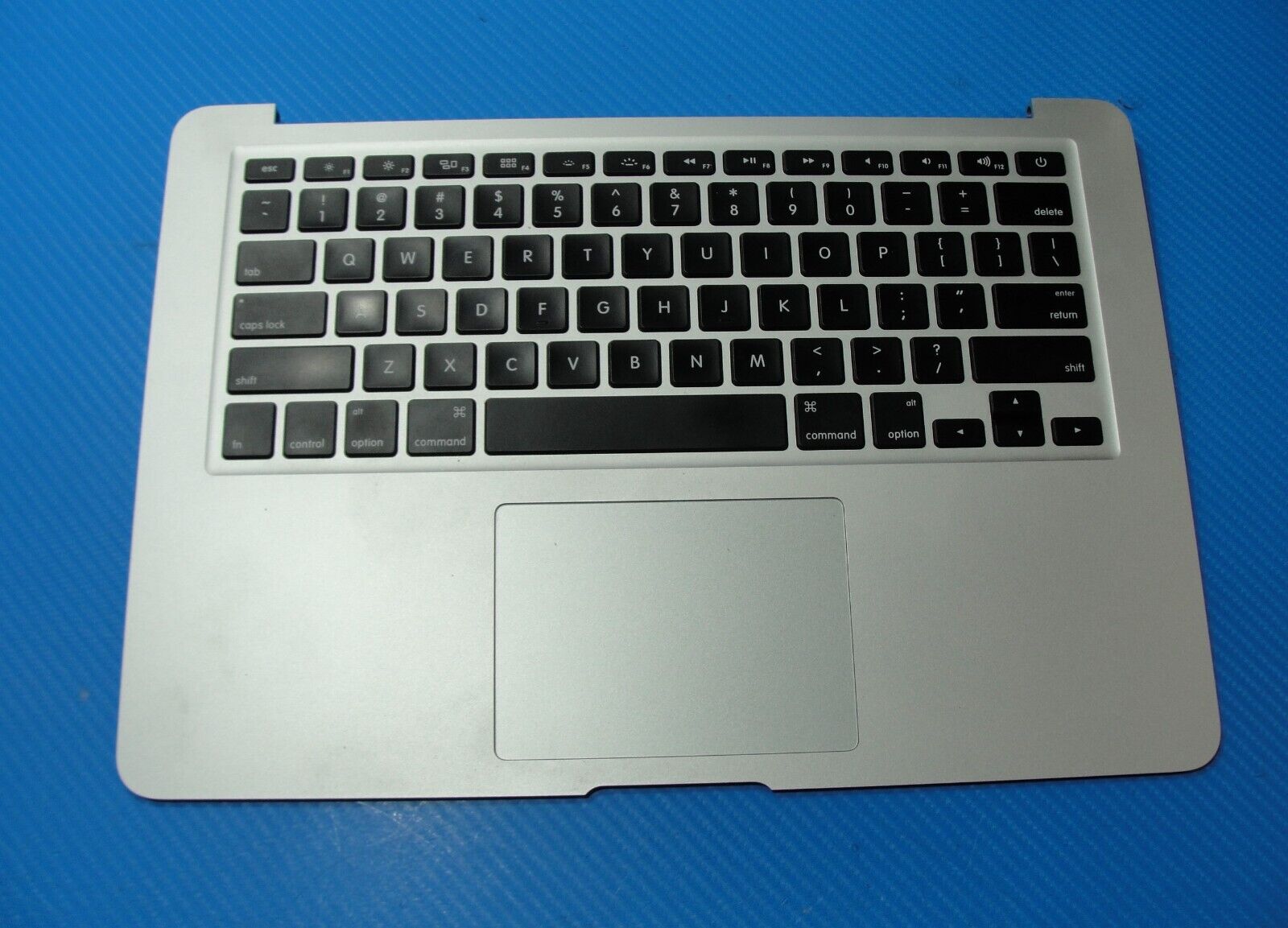 MacBook Air A1466 Mid 2017 MQD32LL/A 13