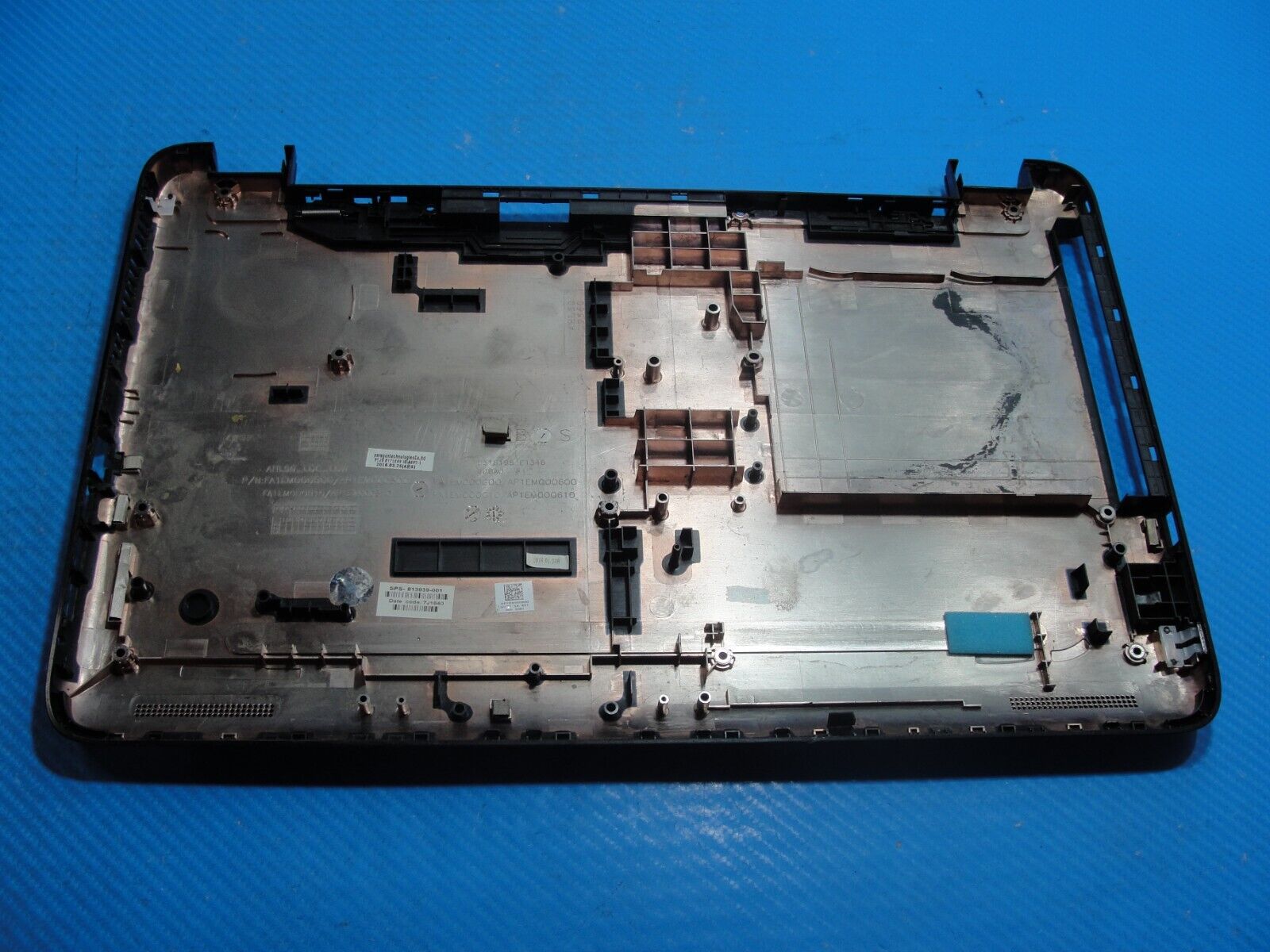 HP 15.6” 15-af131dx Genuine Laptop Bottom Case Base Cover AP1EM000600 813939-001