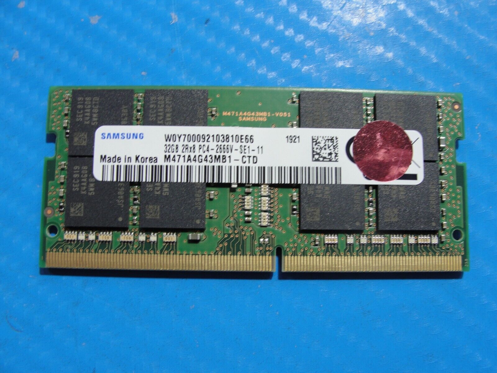 Lenovo P43s Samsung 32GB 2Rx8 PC4-2666V SO-DIMM Memory RAM M471A4G43MB1-CTD