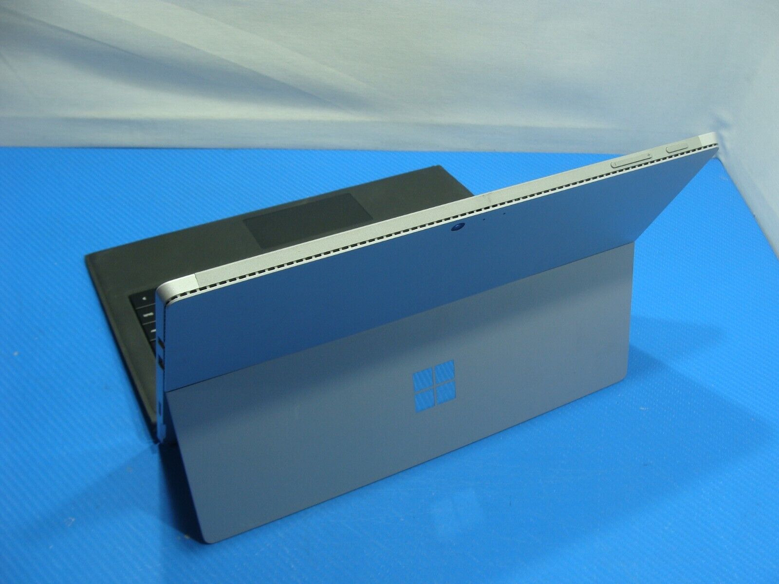 Microsoft Surface Pro 4 1724 Intel i5-6300U 2.4GHz 4GB 128GB Power Battery