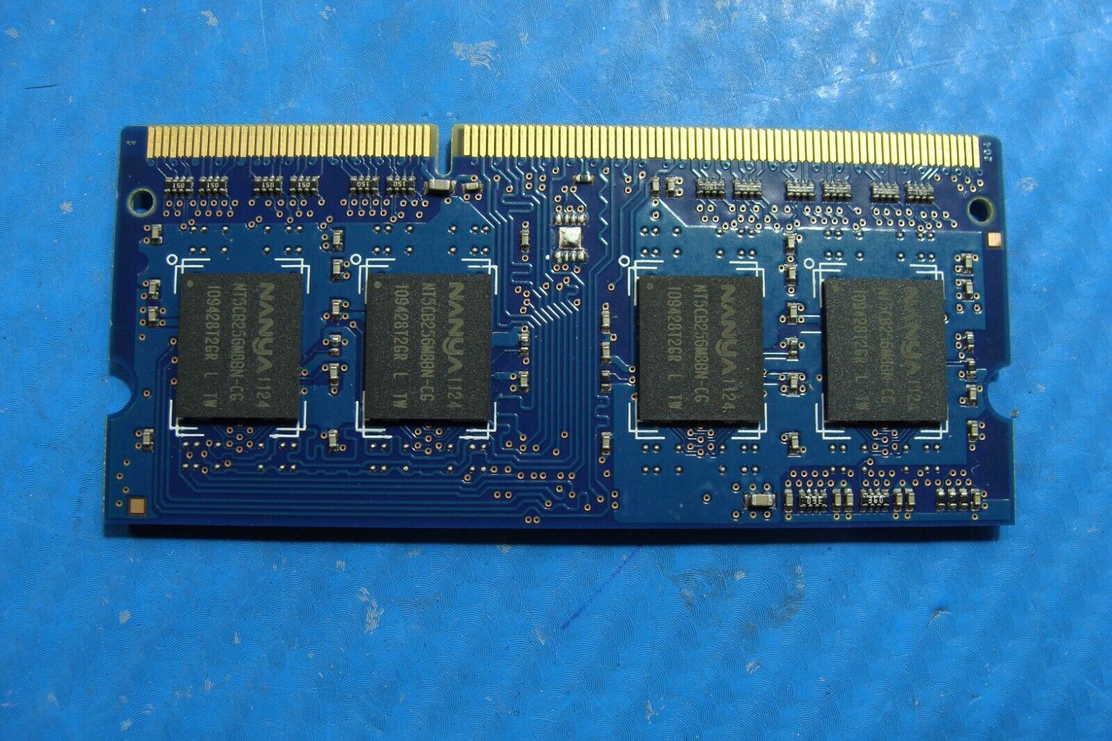 Dell 14R N4110 Nanya 2GB 1Rx8 PC3-10600S Memory RAM SO-DIMM NT2GC64B88B0NS-CG