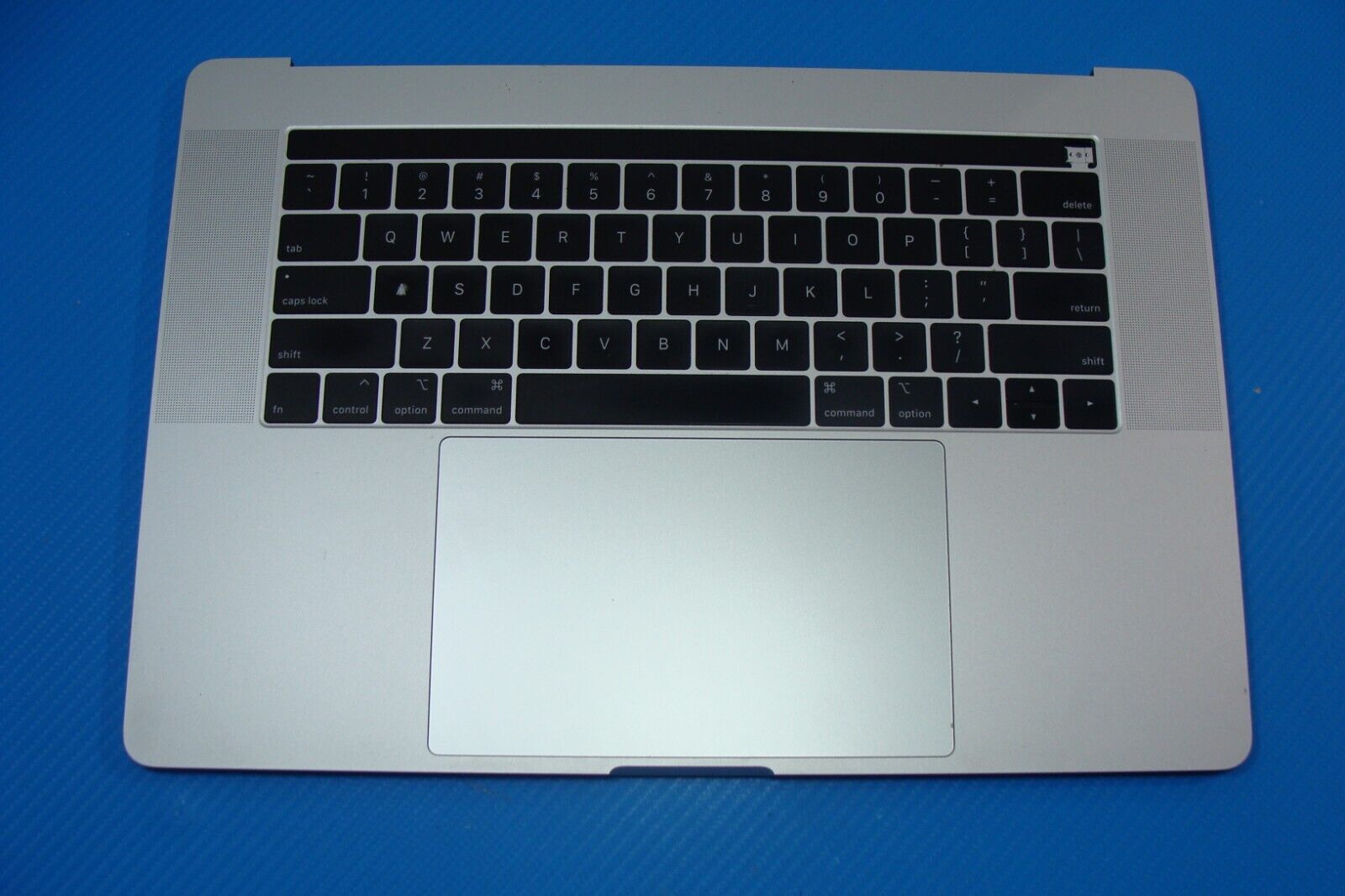 MacBook Pro A1990 13