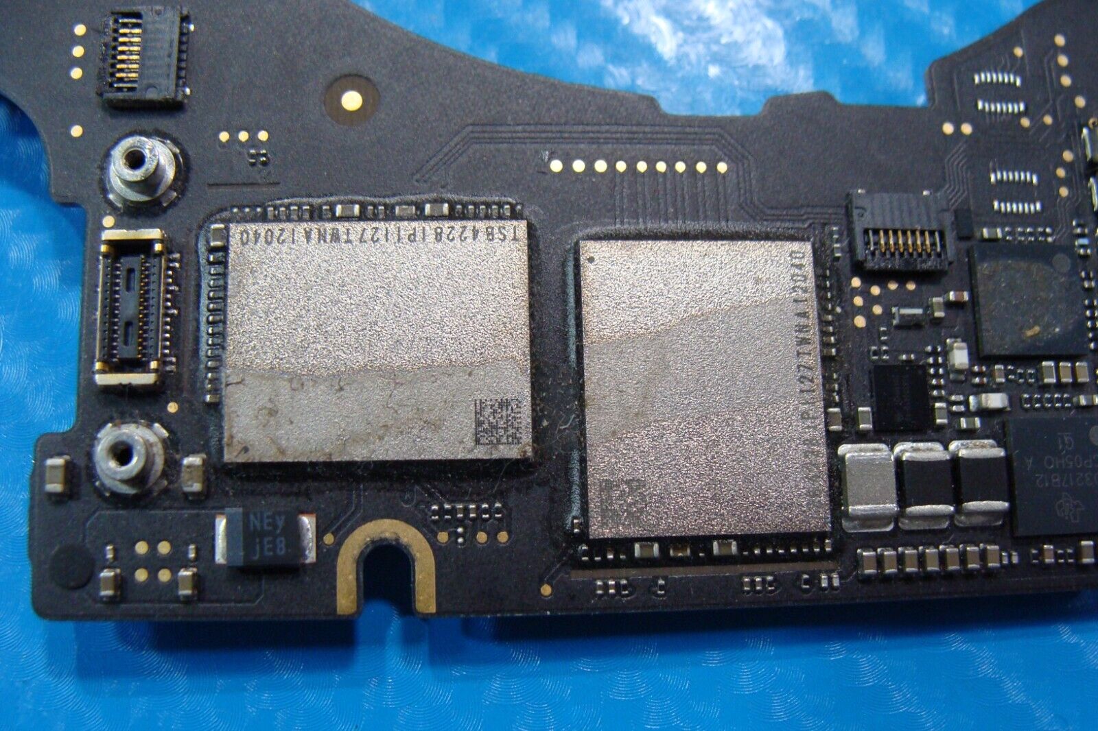 MacBook Pro 16 A2141 2019 i9-9980HK 2.4 16GB 1TB 5500M 8GB Logic Board 661-14136