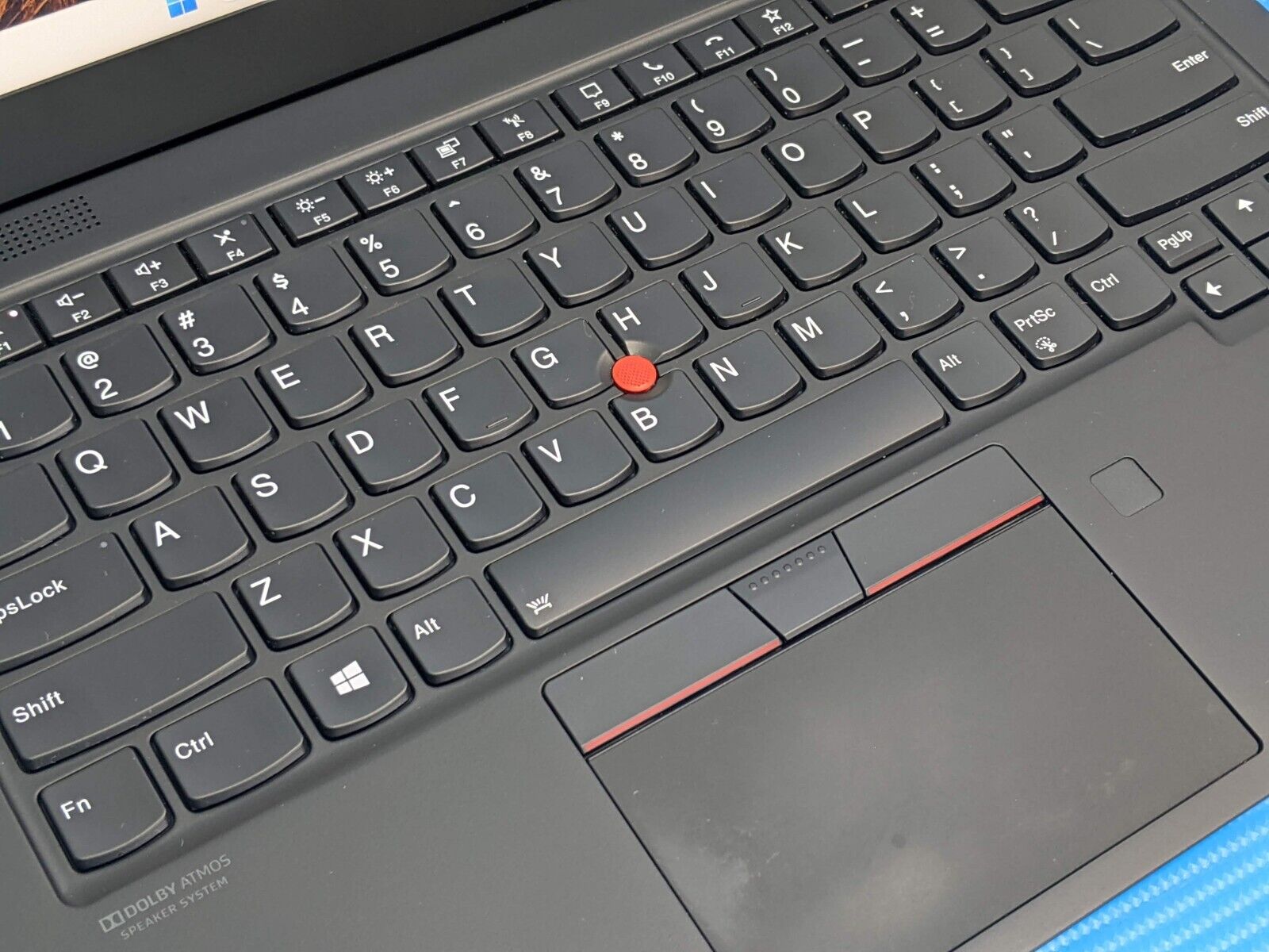 Lenovo ThinkPad X1 Carbon Gen 8 14