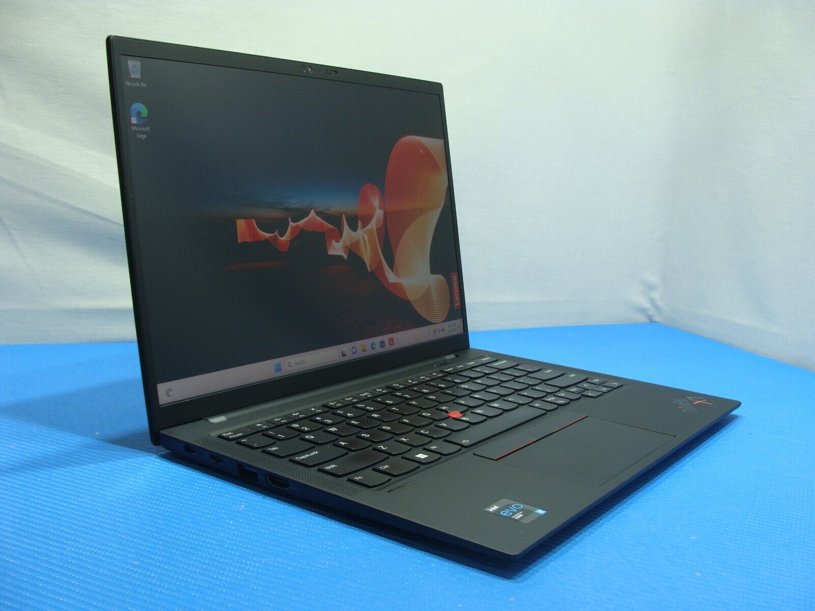 Lenovo ThinkPad X1 Carbon Gen 9 14