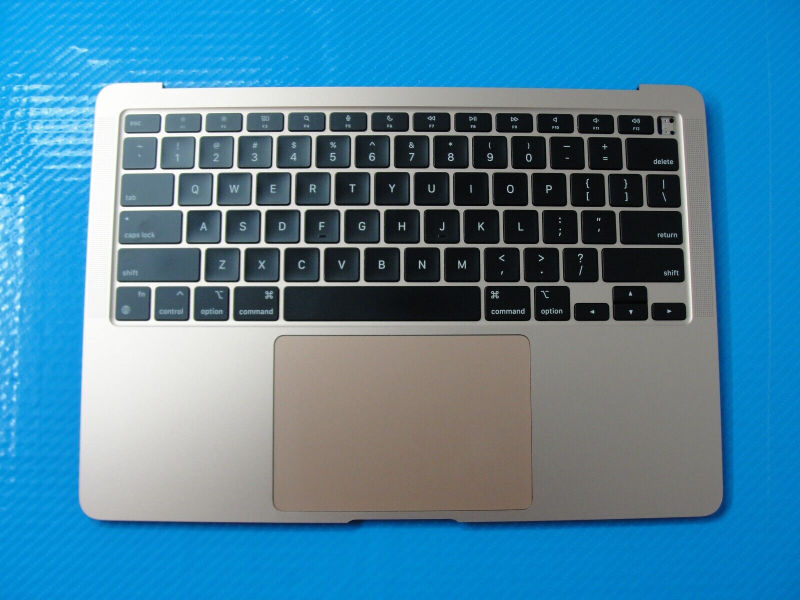 MacBook Air A2337 13