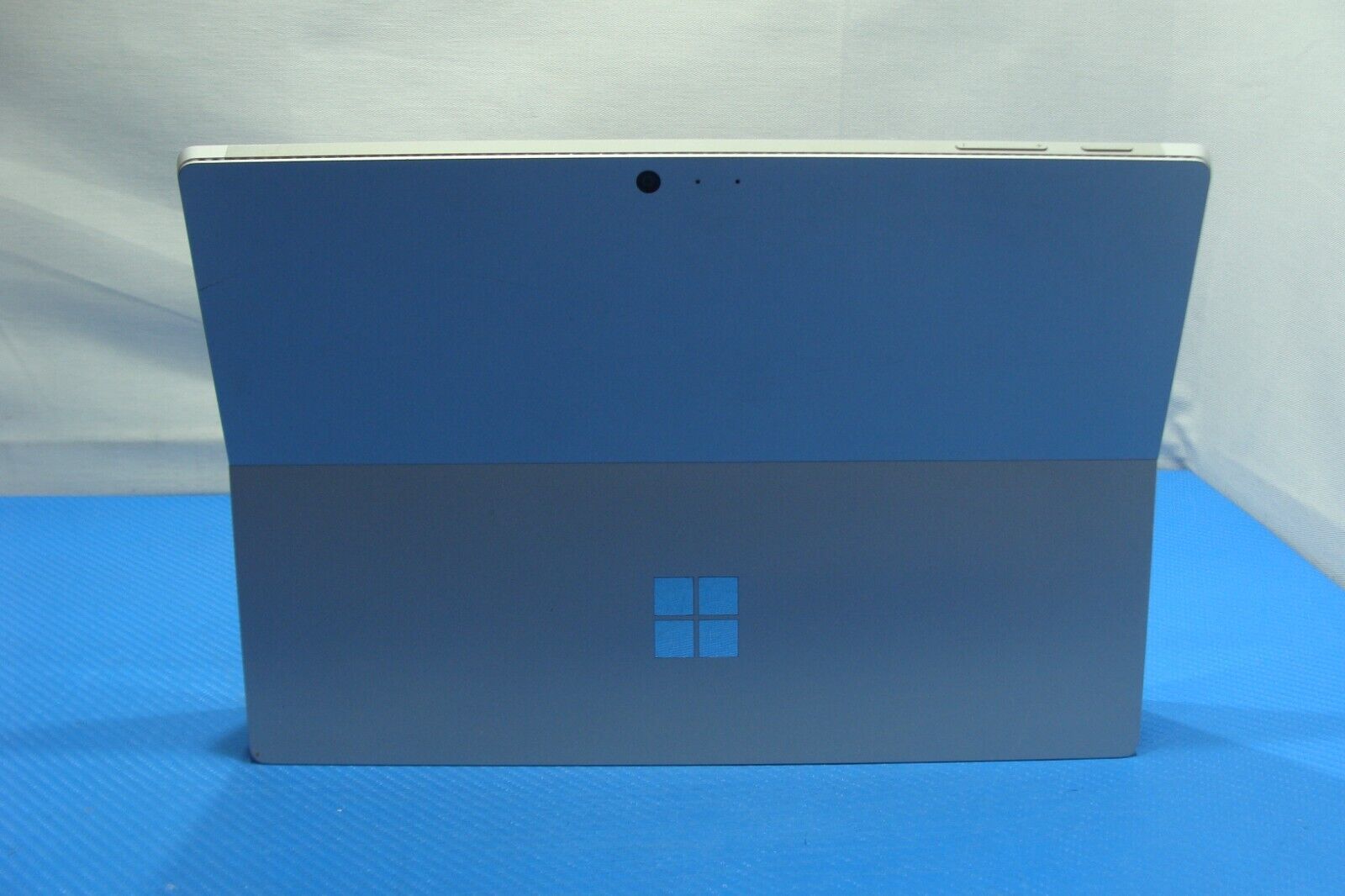 Microsoft Surface Pro 4 1724 12.3