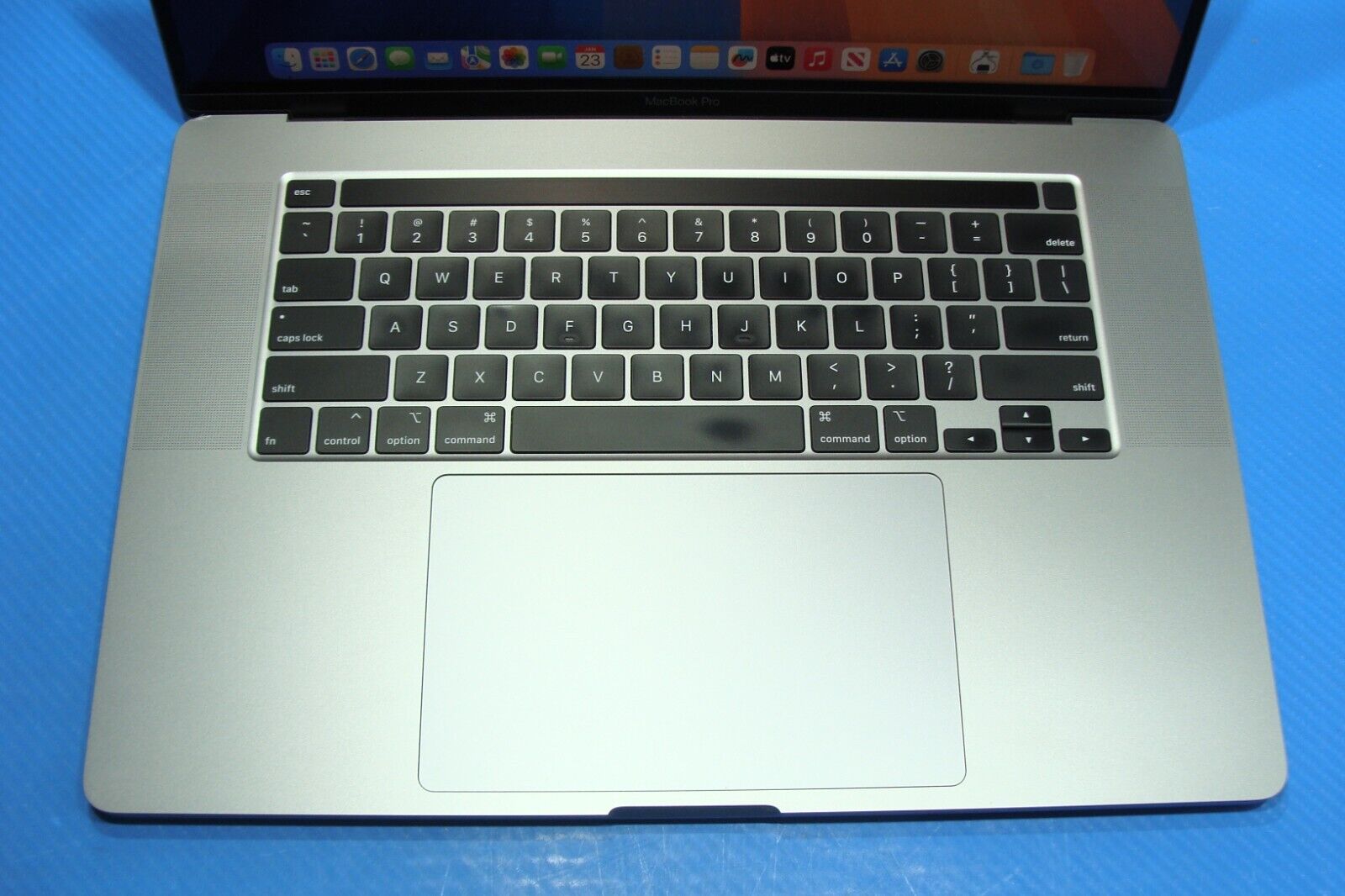 Apple MacBook Pro A2141 i9-9980HK 2.4GHz 32GB 1TB Pro 5300M OS Sequoia 151cycles