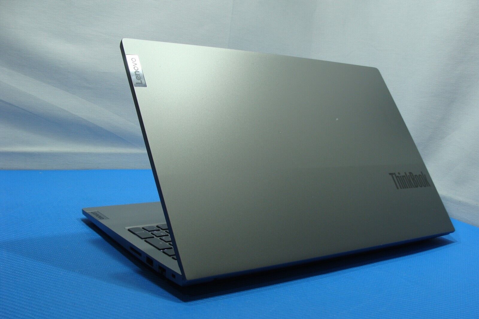 Lenovo ThinkBook 15 G4 ABA 15.6