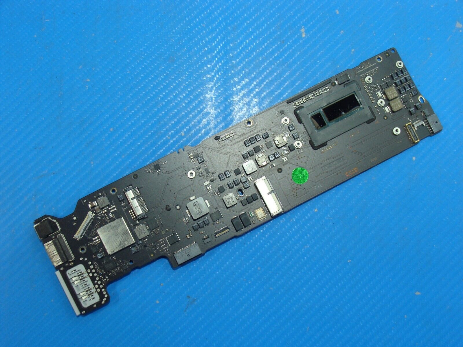 MacBook Air A1466 2013 MD760LL/A 13