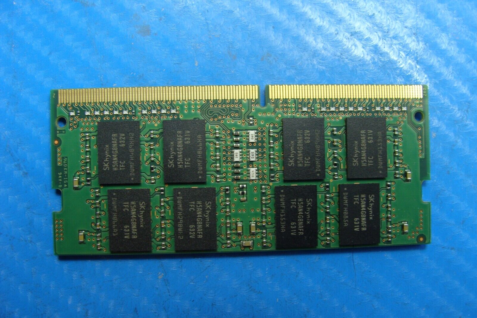 $24.99 | Dell E5570 SK Hynix 8Gb 2rx8 pc4-2133p So-Dimm Memory RAM hma41gs6afr8n-tf