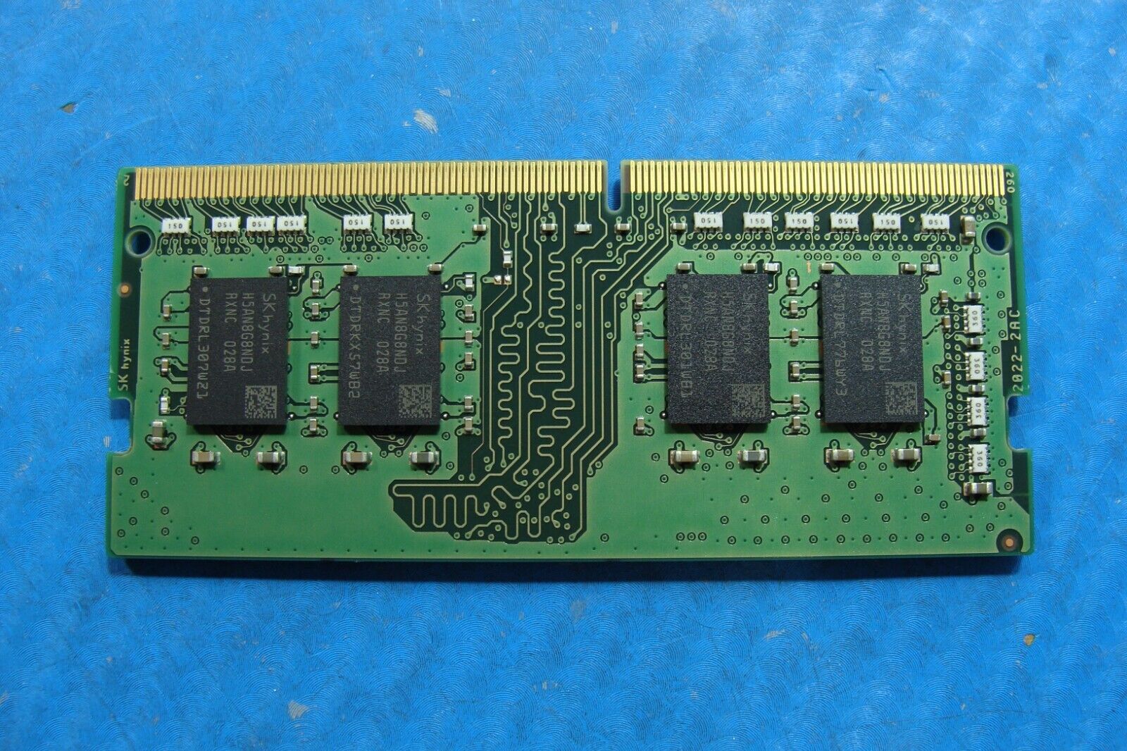 Dell 5401 SK Hynix 8GB 1Rx8 PC4-3200AA Memory RAM SO-DIMM HMA81GS6DJR8N-XN