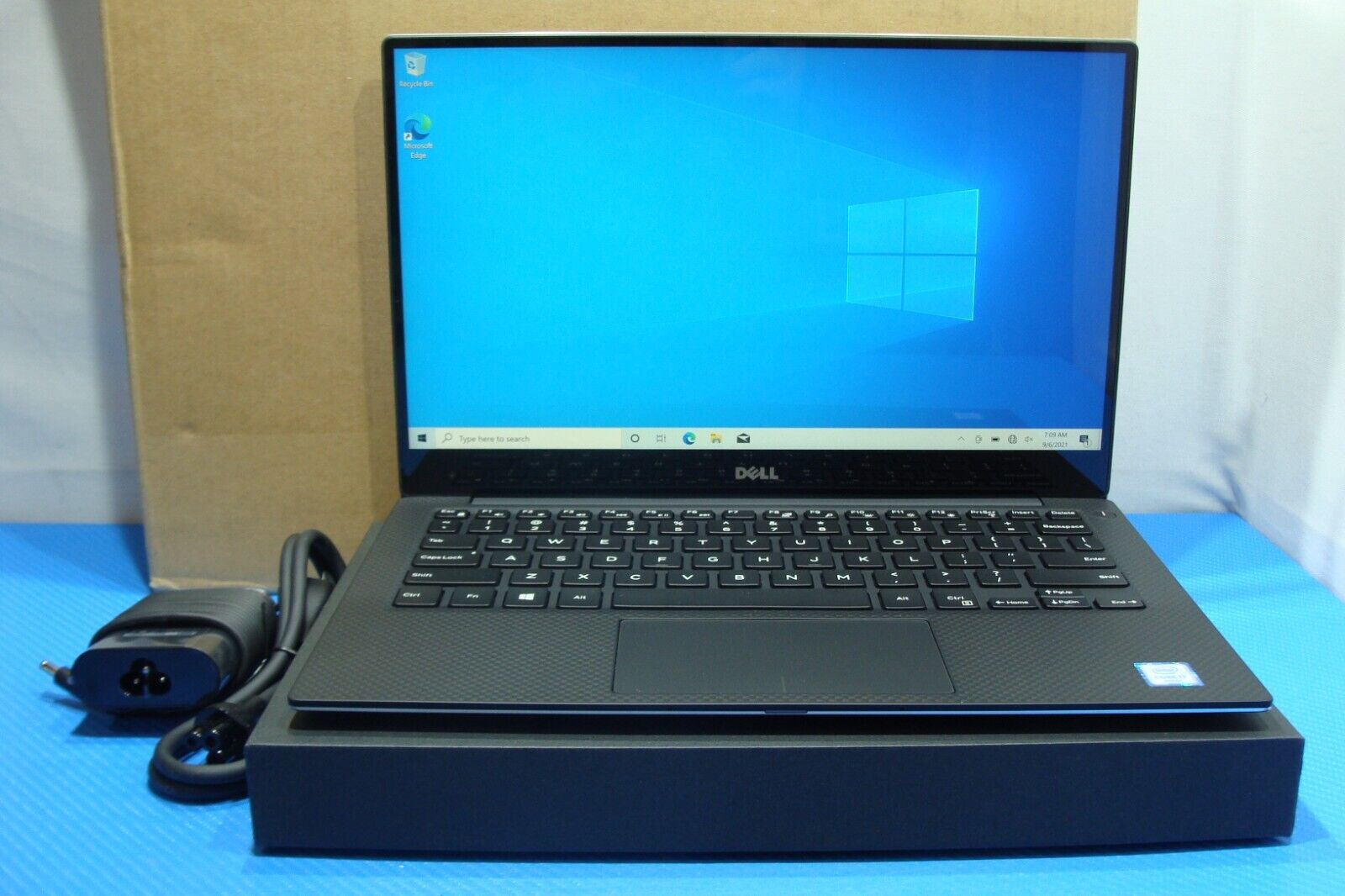 Dell XPS 13 9350 Laptop 13.3