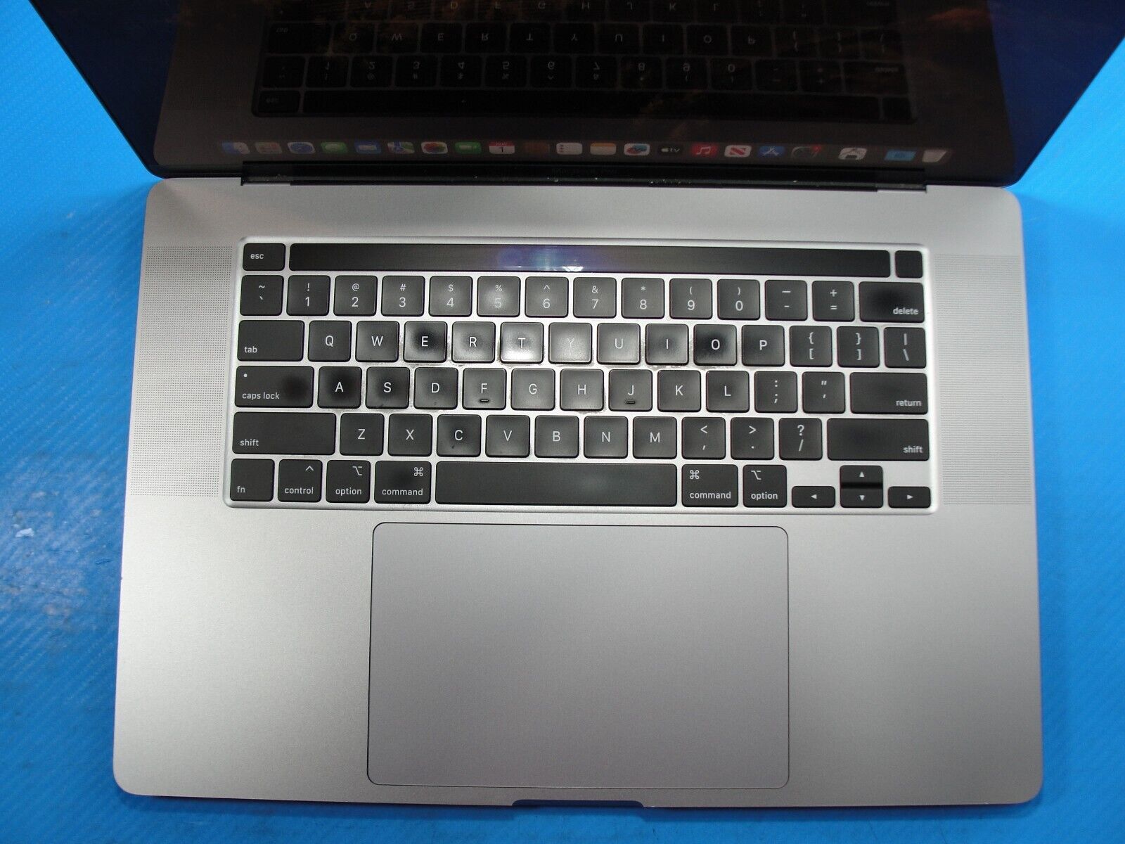 Apple MacBook Pro 16