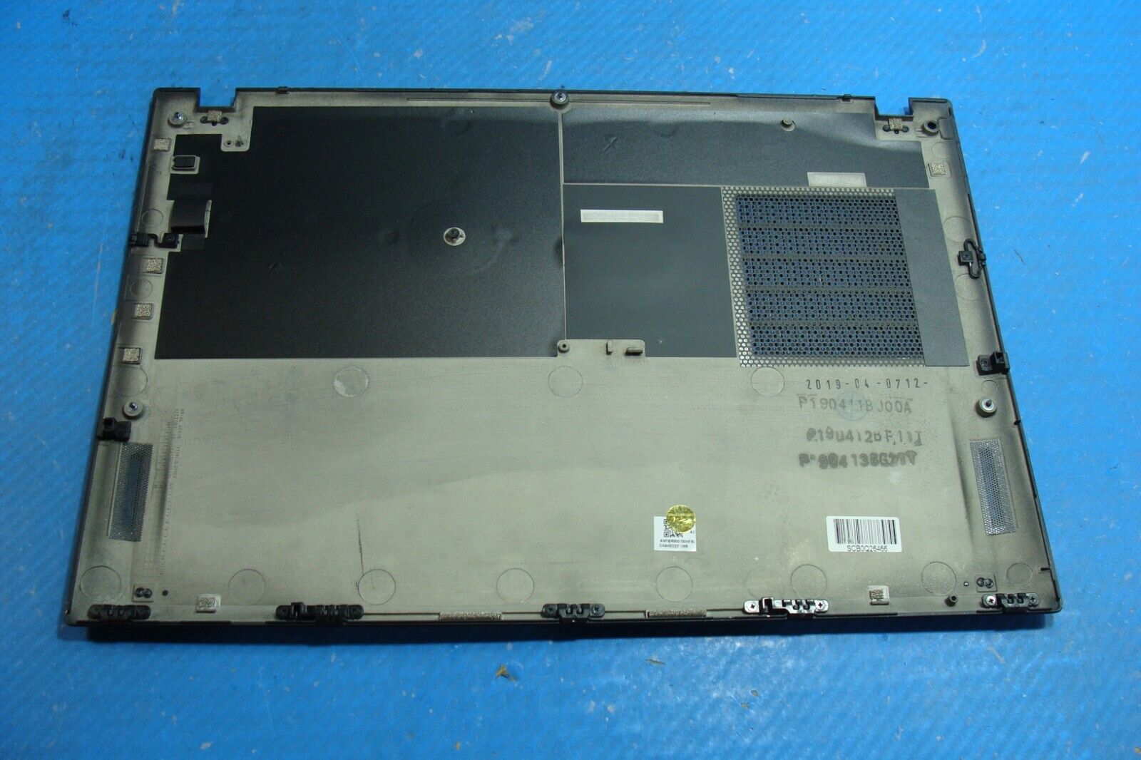 Lenovo ThinkPad 14” T490s Genuine Laptop Bottom Case Base Cover SCB0Q26466