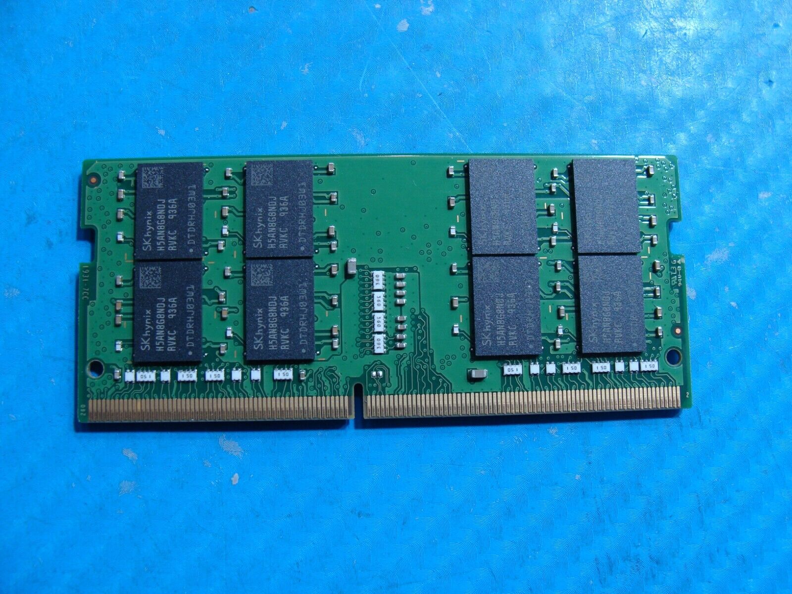 Dell 5400 So-Dimm SK Hynix 16GB 2Rx8 Memory RAM PC4-2666V HMA82GS6DJR8N-VK