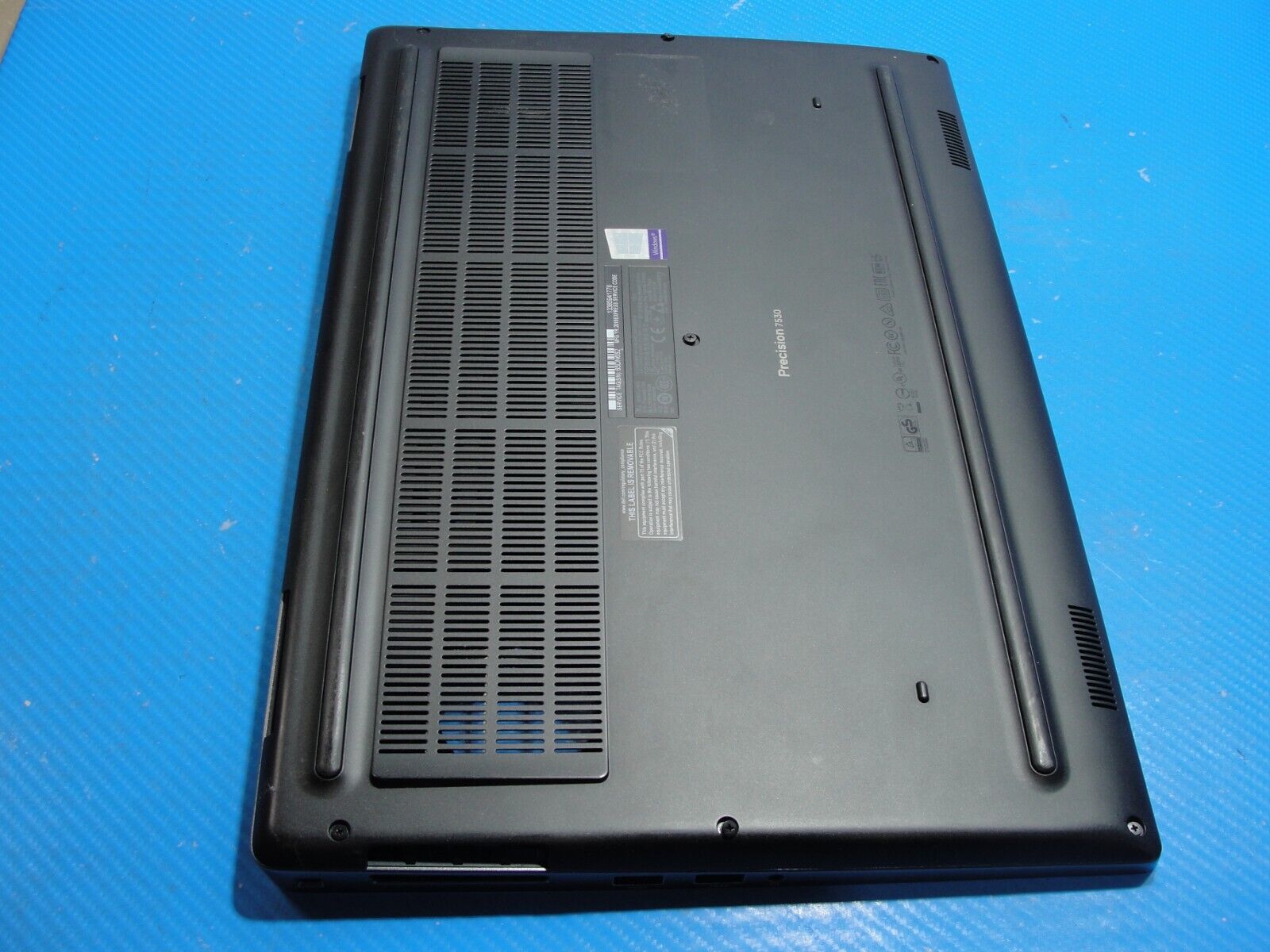 Dell Precision 7530 15.6