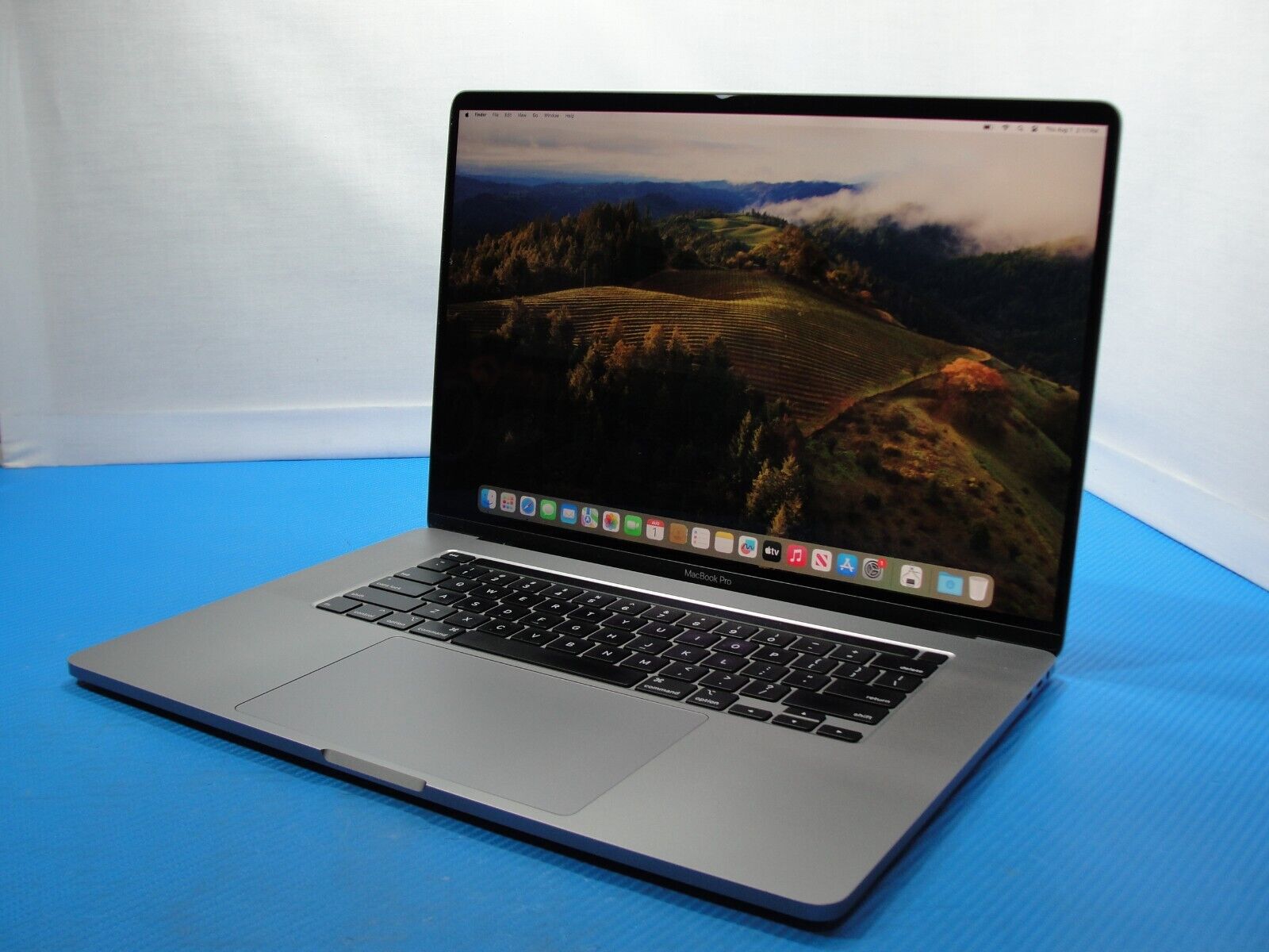 Apple MacBook Pro 16