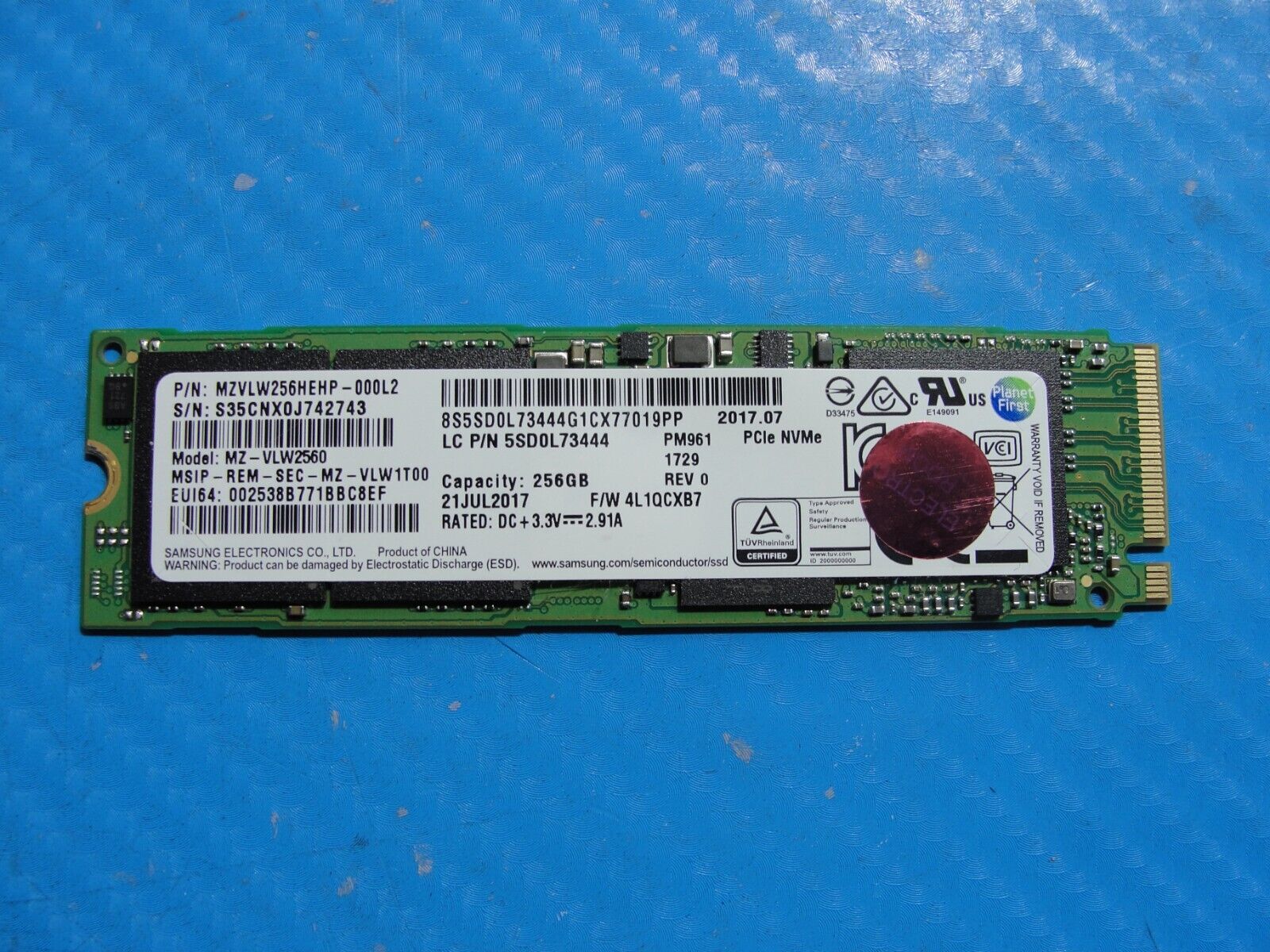 Lenovo Yoga 720-13IKB Samsung 256GB NVMe M.2 SSD MZVLW256HEHP-000L2