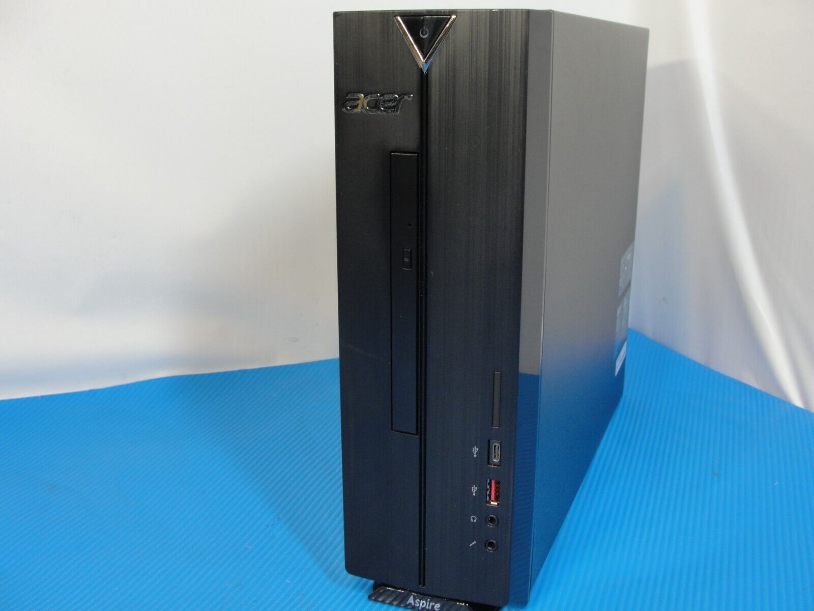 Acer Aspire XC-1660G-UW94 Desktop PC i3-10105 3.7GHz 8GB RAM 256GB WIFI BT