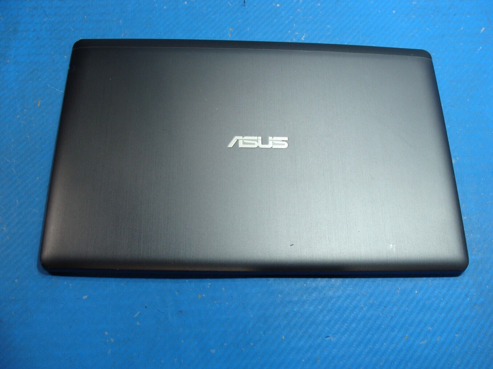 Asus VivoBook X202E 11.6